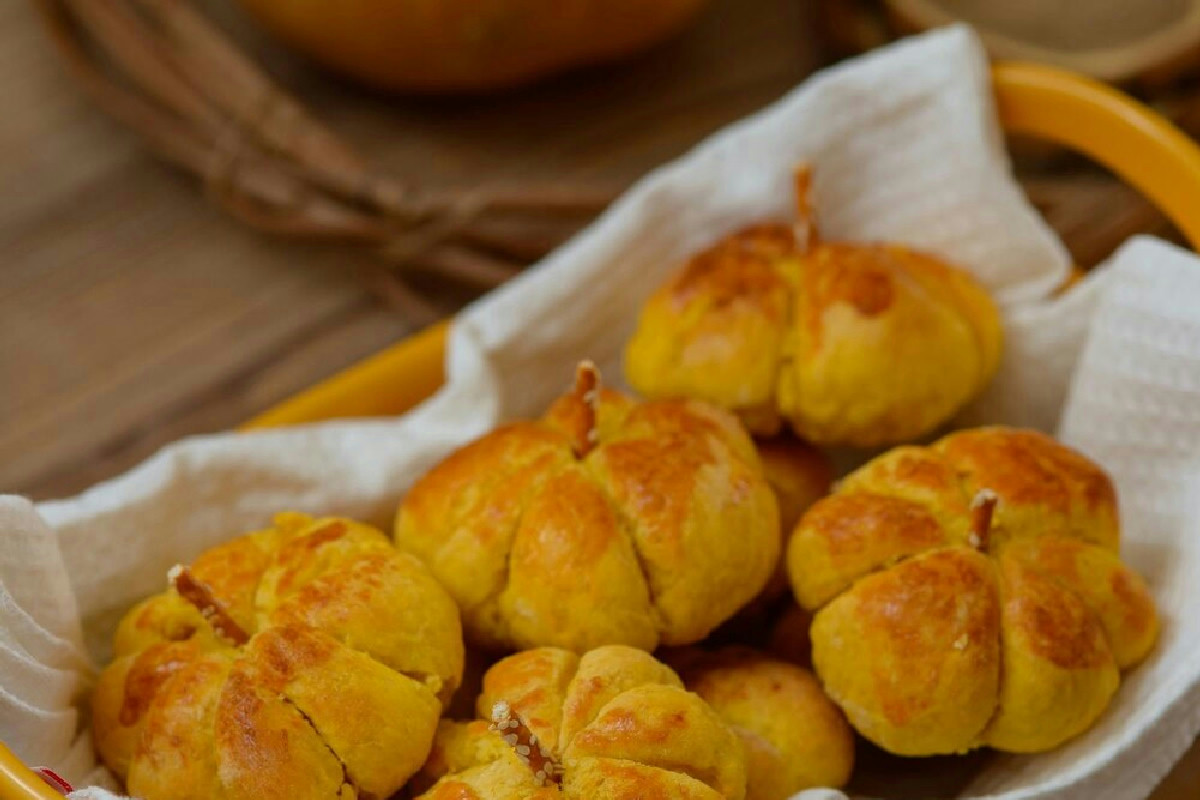 Fagottini di zucca e bietole: sapori autunnali leggeri che scaldano il palato in tavola