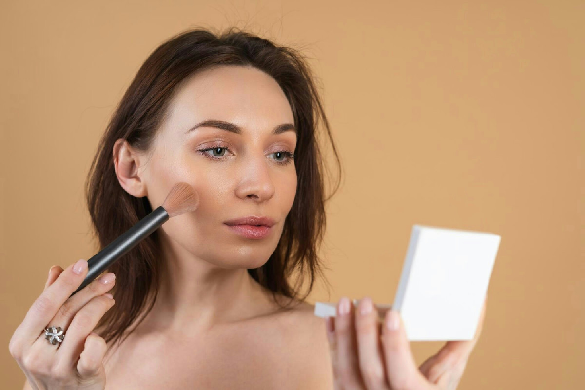 Fondotinta o skin tint: come bilanciare copertura e naturalezza per un trucco perfetto