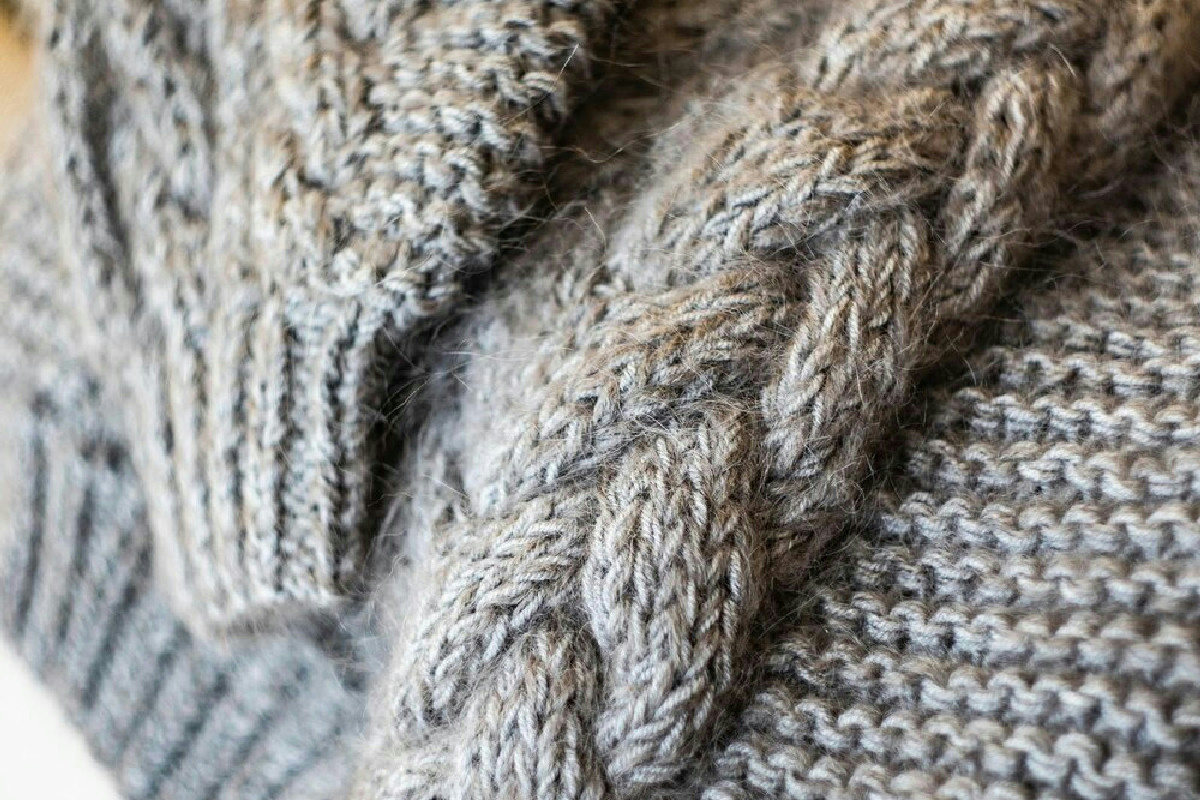 Il metodo per mantenere morbide le maglie di lana: il consiglio pratico della casalinga esperta